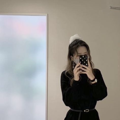윤