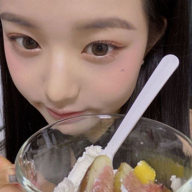 み あ